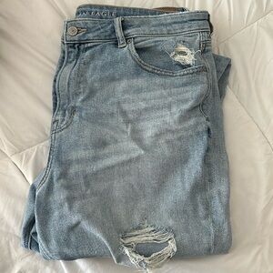 american eagle distressed jeans